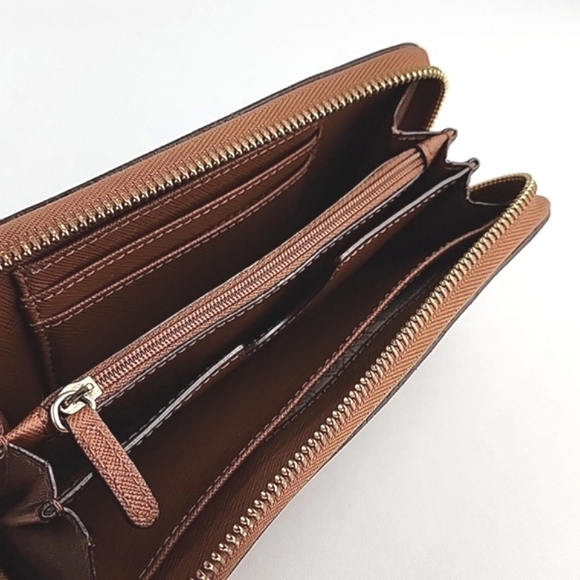 Michael Kors Jet Set Zip Around Wallet Wristlet Tan Leather Gold Tone Accents - Picture 9 of 16